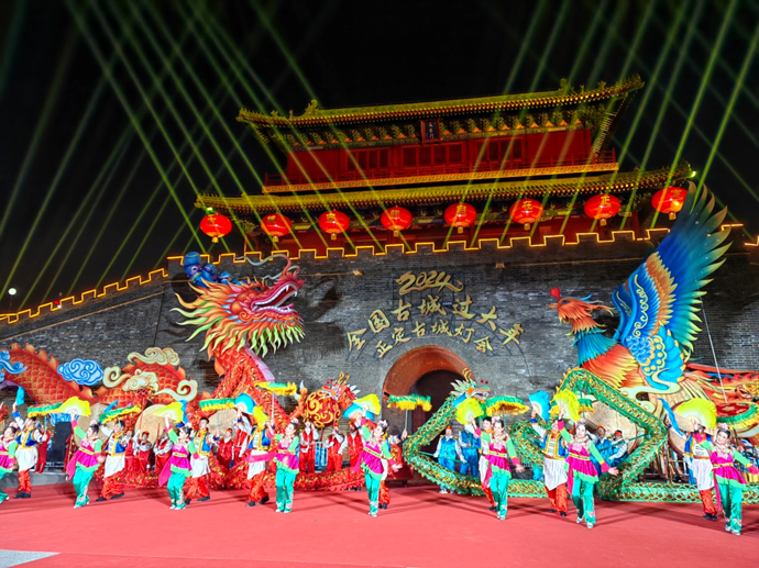 全國“古城過大年”正定會場暨“正定古城燈會”啟動儀式現(xiàn)場。 河北省文化和旅游廳供圖